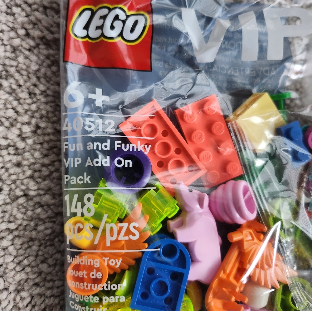 Lego VIP Fun and Funky Pack - Picture 2 of 5